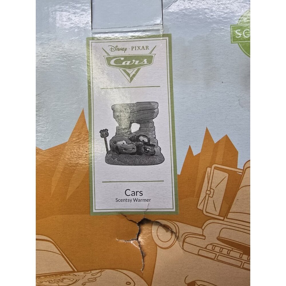 New Disney Pixar CARS Scentsy Warmer Lightning McQueen & Mater- Box Wear - Picture 7 of 13